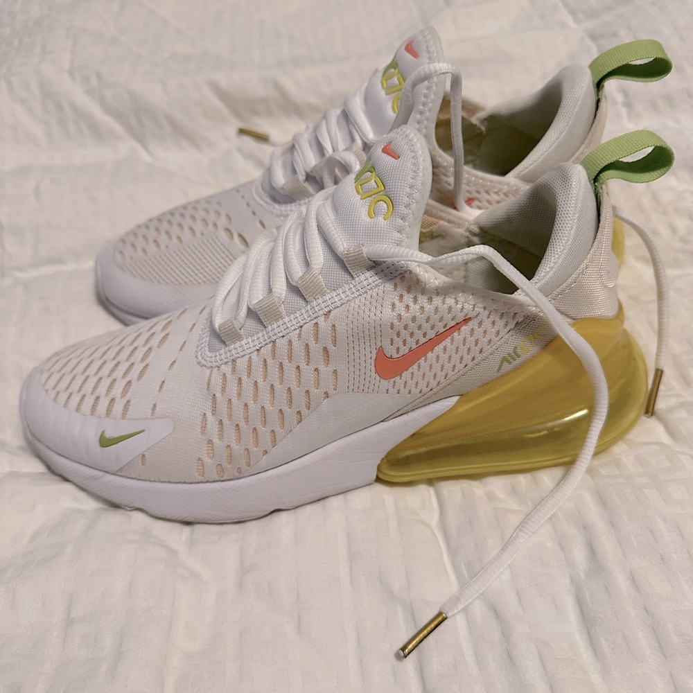 Women’s Air Max 270s